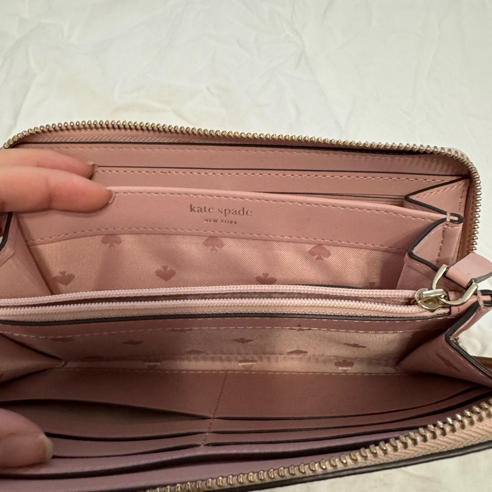 Kate Spade Long Wallet - Picture 5 of 8